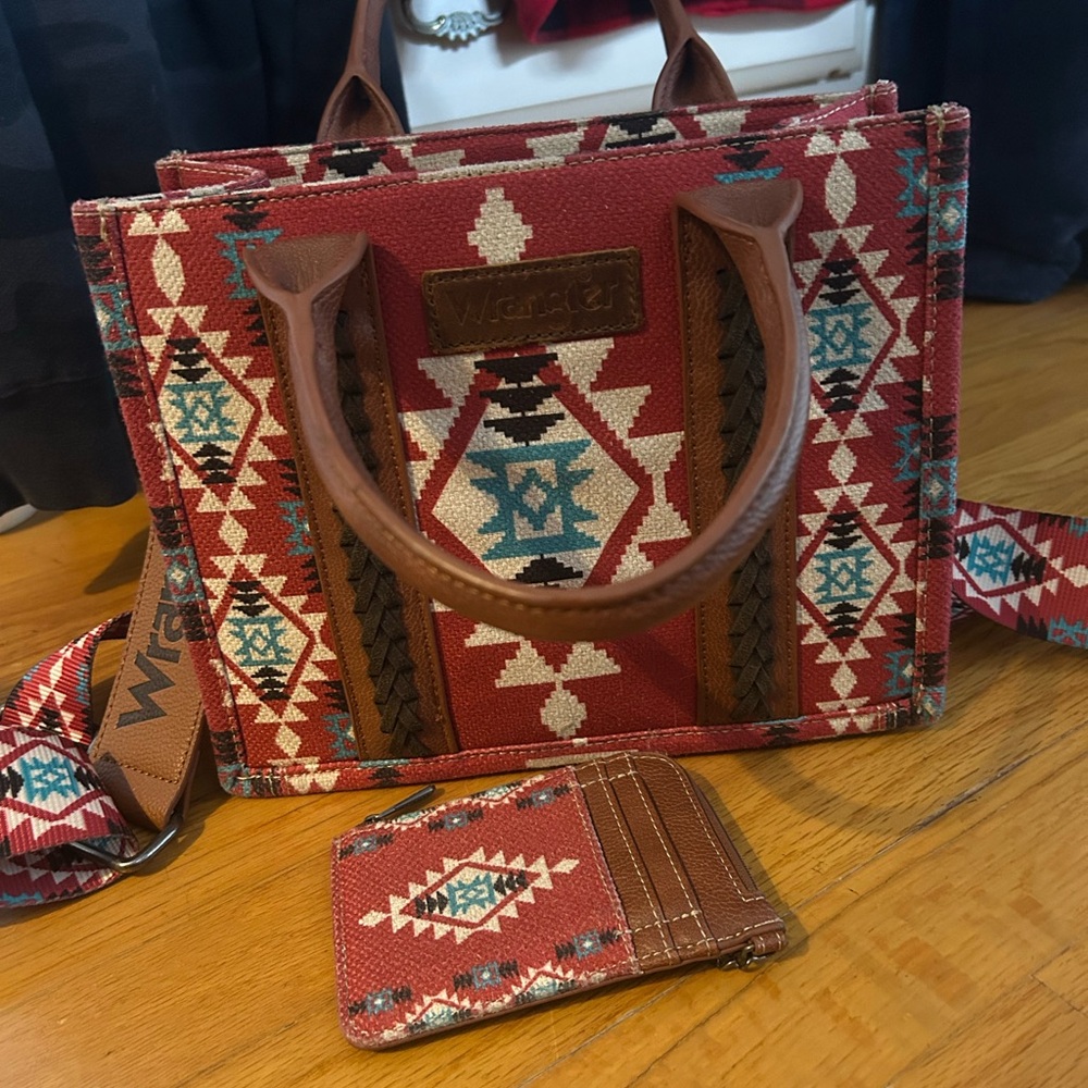 wrangler purse